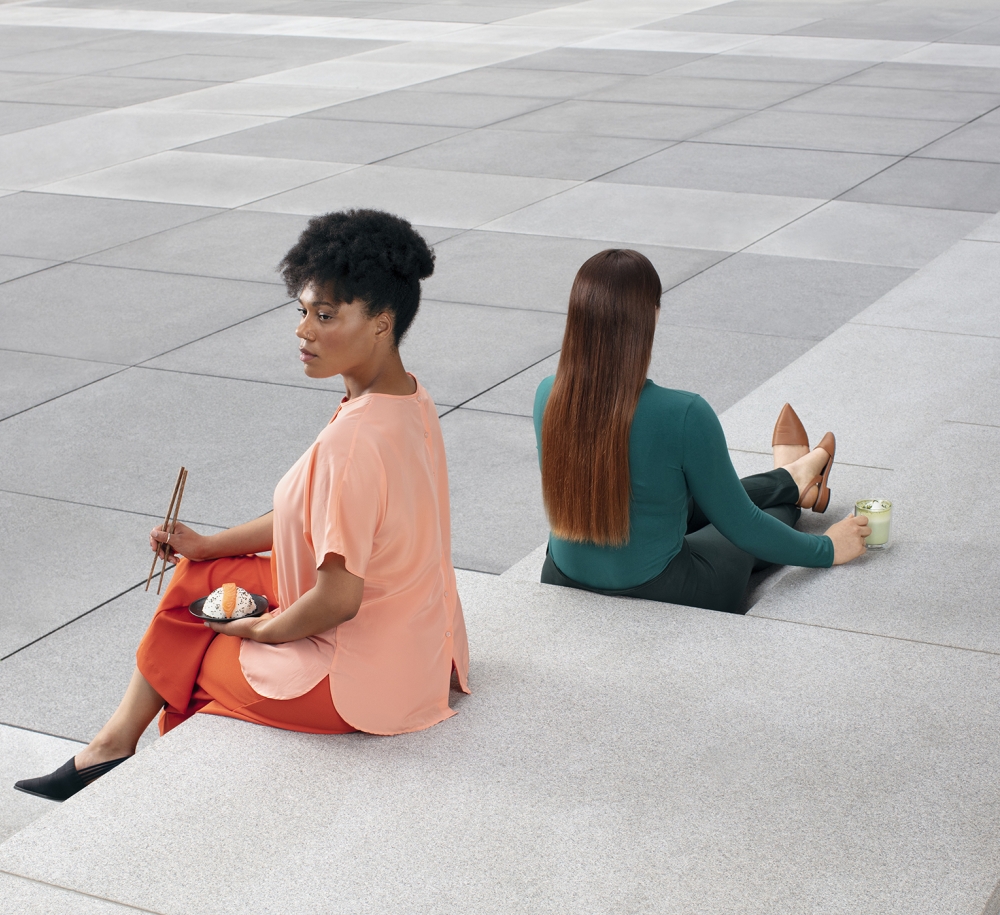 Women eating on the Esplanade PVM