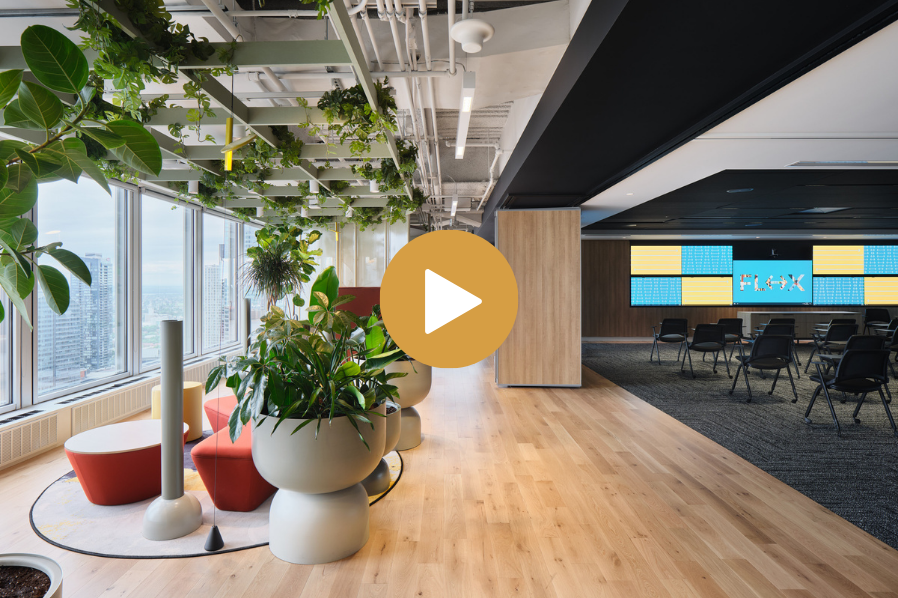 Vue du Flex comprenant un bouton PLAY au centre